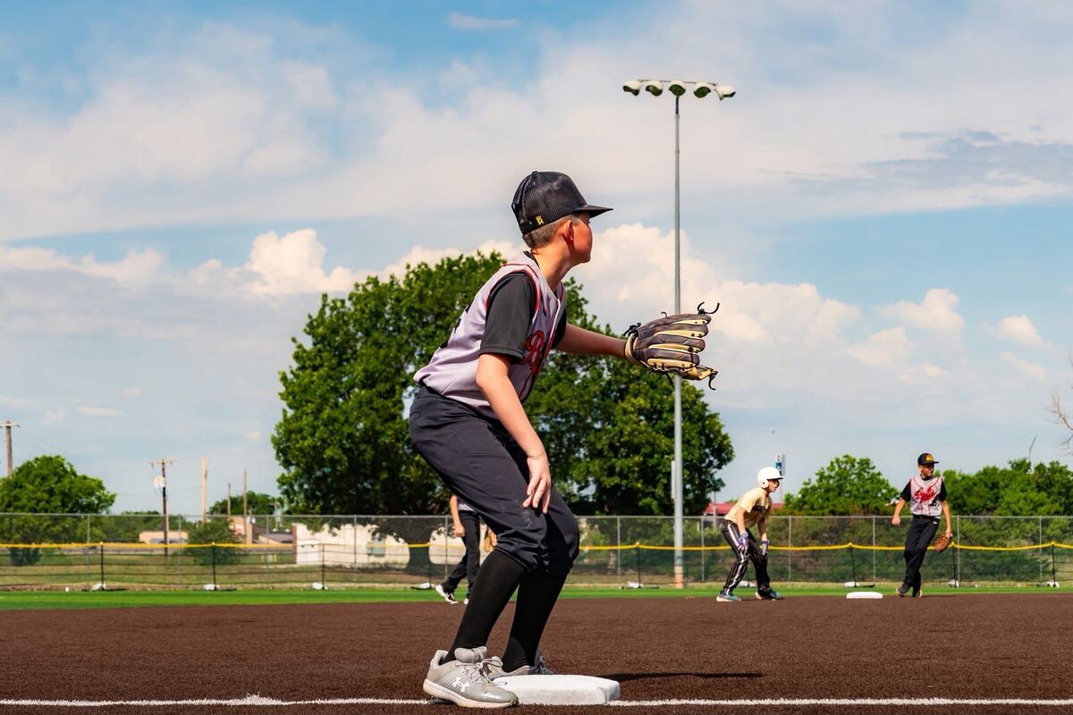 Rye fielding at third base